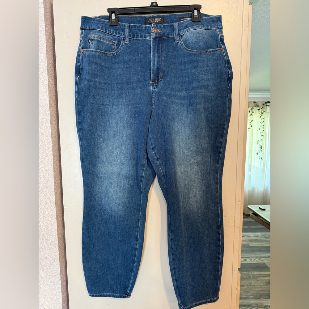 Women's Blue Jeans